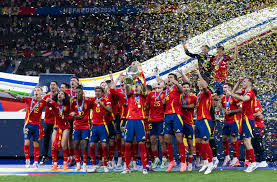 她迅速跻身 她迅速跻身